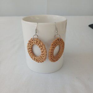 NWOT  Brown Rattan Round Earrings